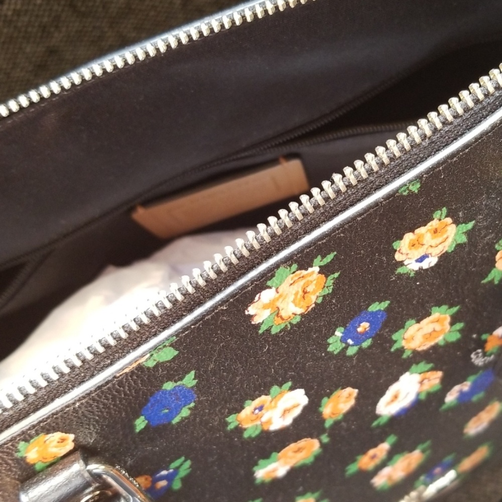 Handbag - Picture 3 of 3